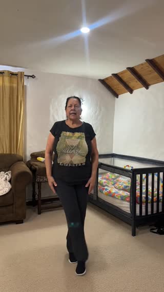 Hazla bailar un trend de tiktok